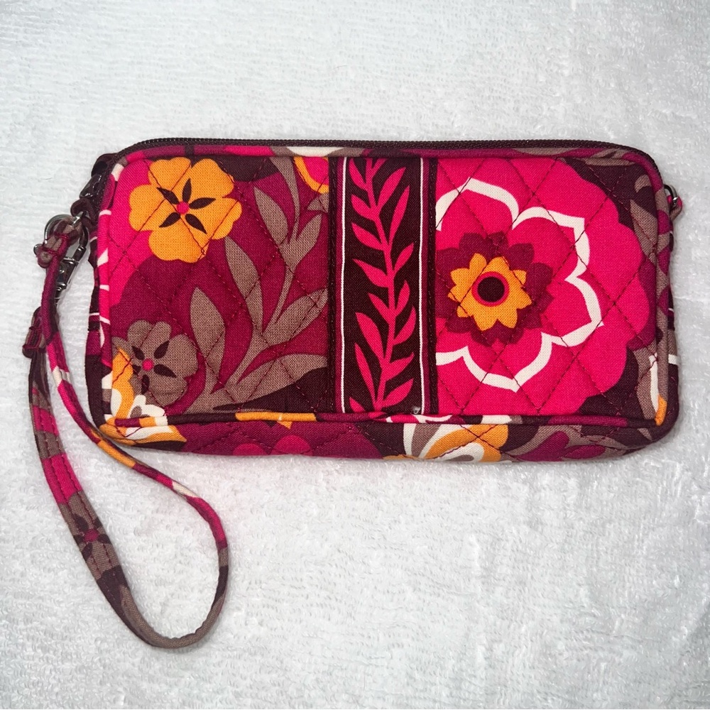 Vera Bradley Wristlet Wallet Carnaby Floral Brown Pink Retired Clutch NWOT